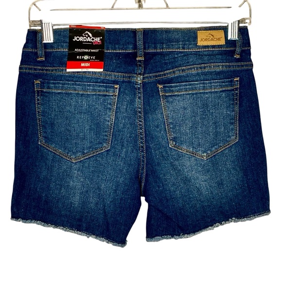 Jordache NWT Repreve Midi Denim Shorts with Crocheted Detail Girls Size 16 - Picture 2 of 6